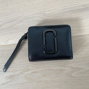Marc Jacobs's black saffiano leather wallet
